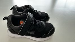 Sneakers - Size 24
