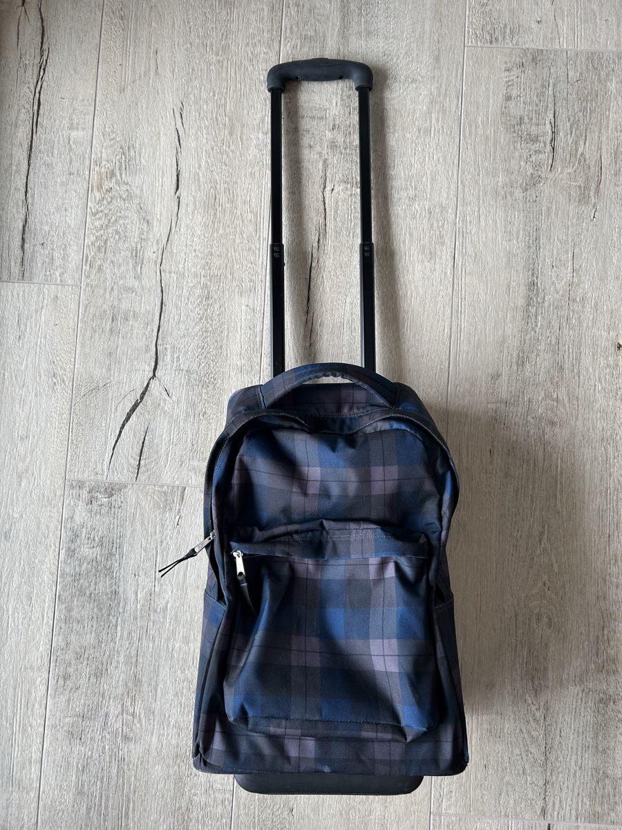 Sacs à dos: Rucksack mit Rollen – D'occasion à Bachenbülach par danielaa0102 2