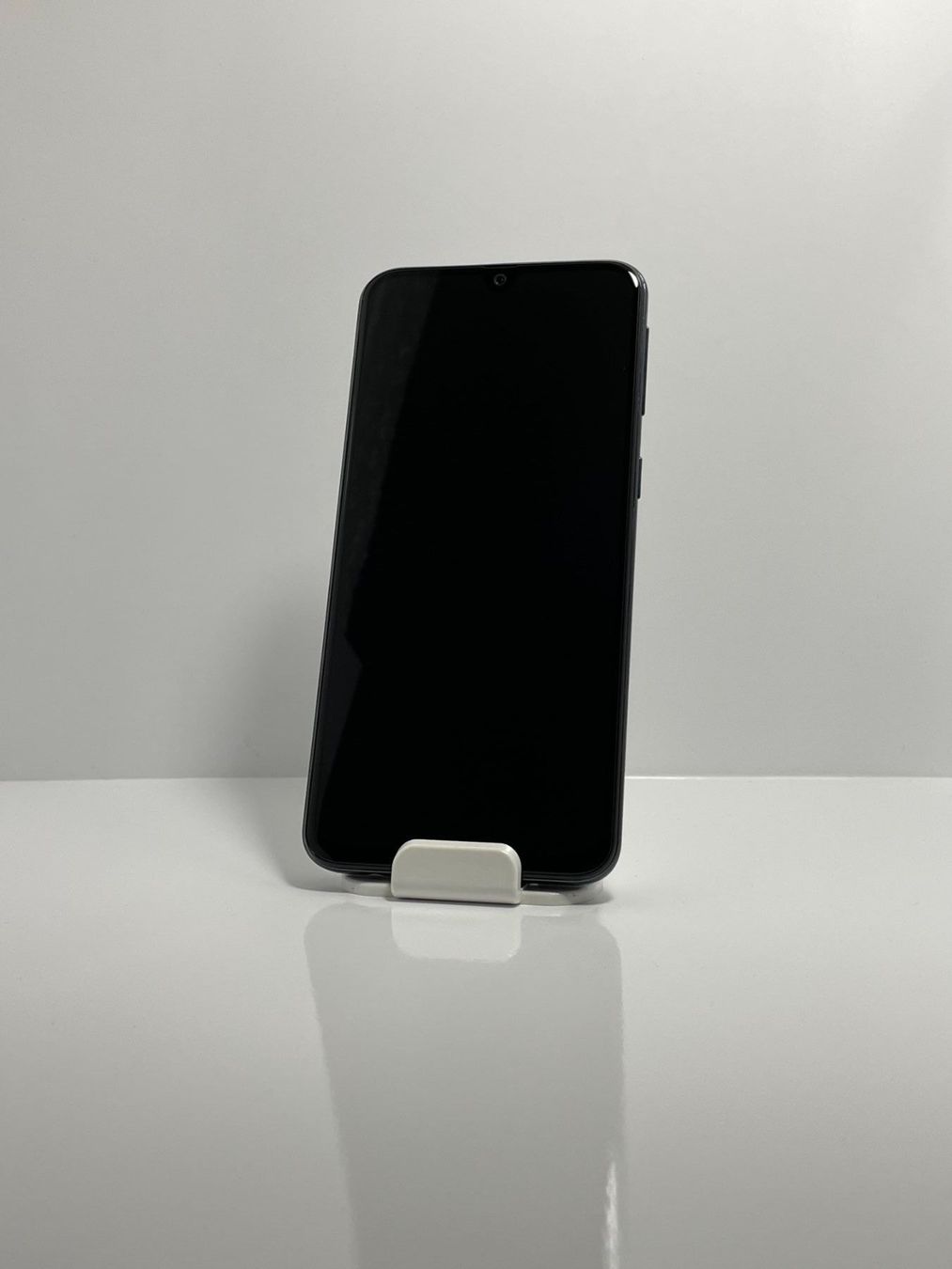 Samsung Telefoni cellulari / Smartphones: Samsung Galaxy A40 64GB Schwarz – Usato da St.Gallen venduto da kaufdeinhandy 1