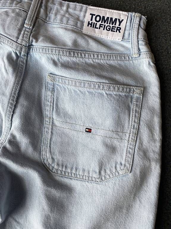 Jeans: Tommy Hilfiger Jeanshose  Straight – Gebraucht aus St. Gallen von Konstanza 3