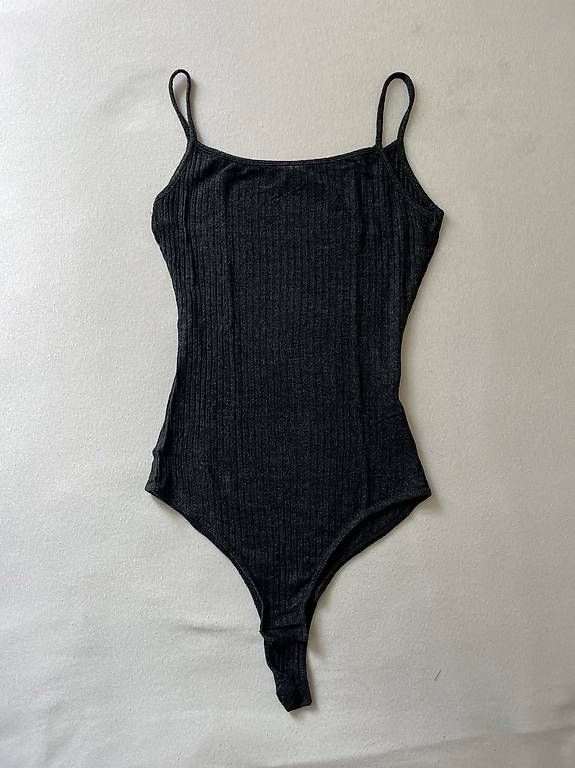 Top: GRAUES TRÄGERSHIRT  – Usato da Maur venduto da tab_z9rh