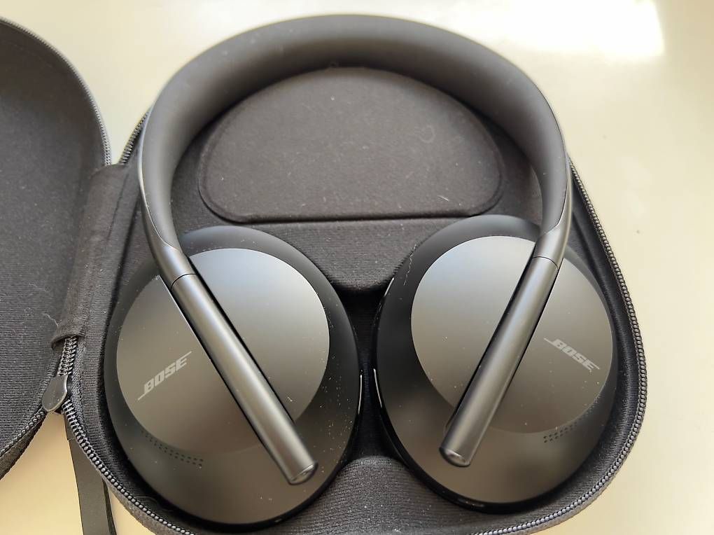 Casques audio: Bose NC700 – D'occasion à Contra par Damiantico