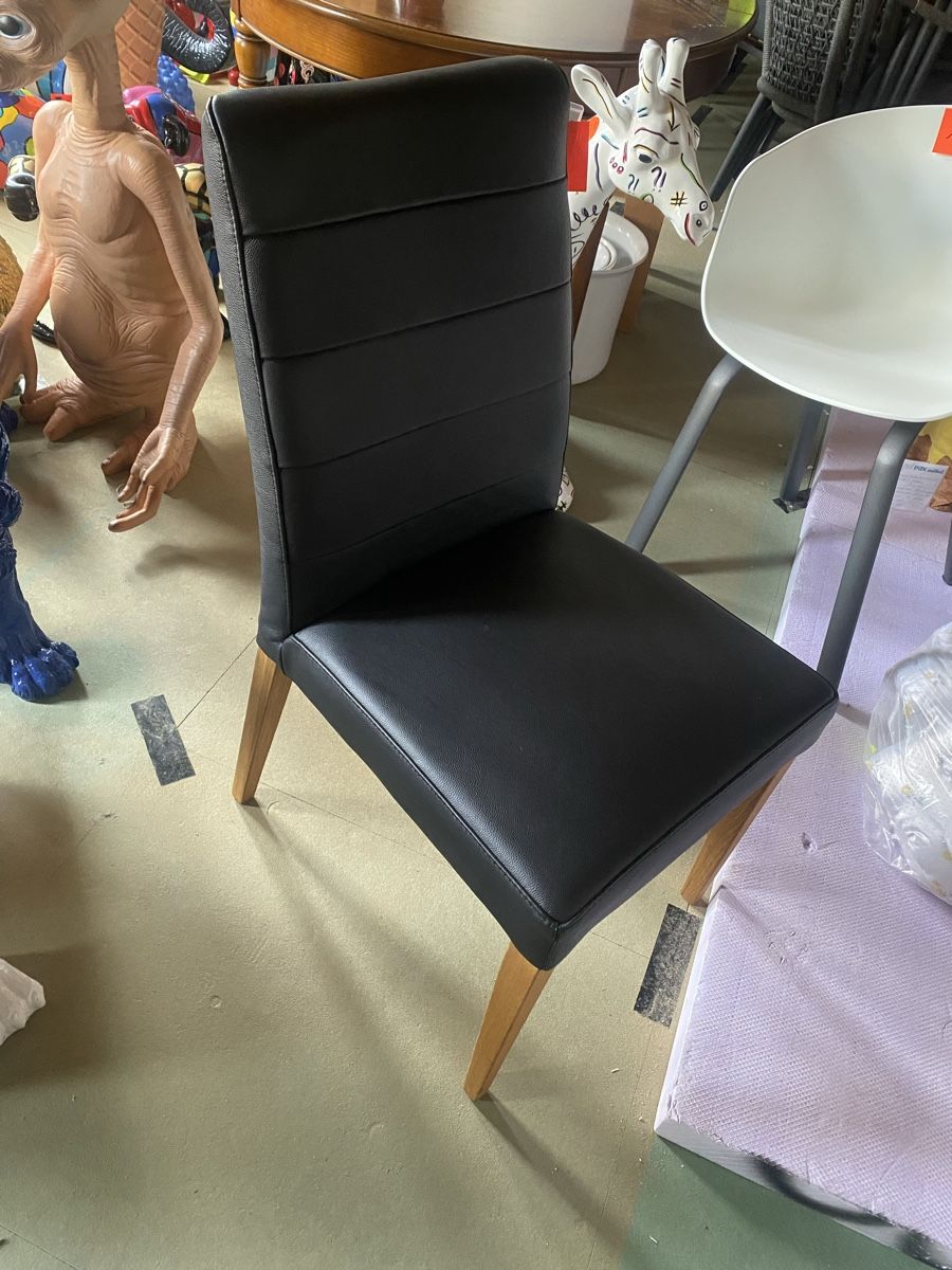 Sedie: Esszimmer stuhl  in Leder Neu – Nuovo (secondo la descrizione) da Ettingen venduto da inf_vhc7