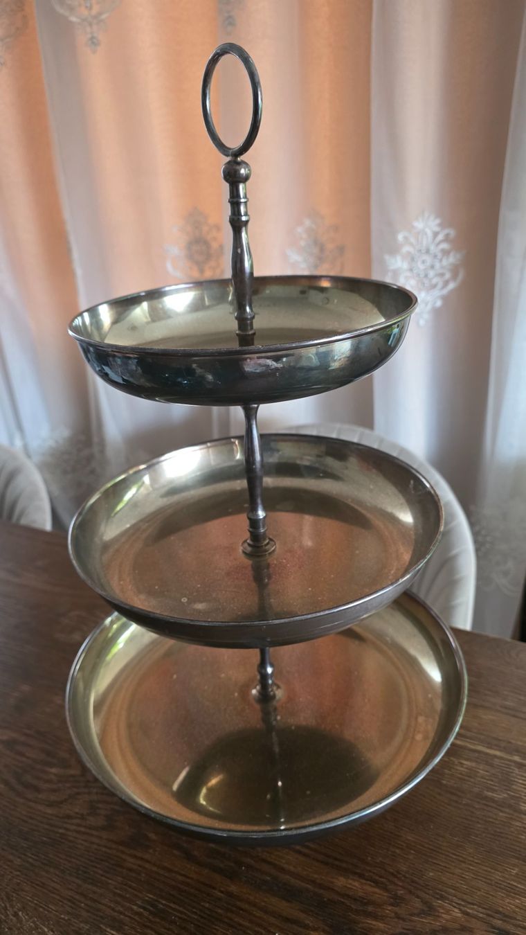 Plateaux: Etagere – D'occasion à Wittenbach par rose_rosi