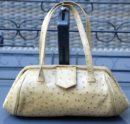 FENDI Tasche Straußenleder  / Sac cuir d'autruche