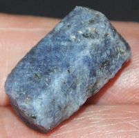 Mineralien L-8463 – Korund Saphir 21x13mm 42.30 Karat