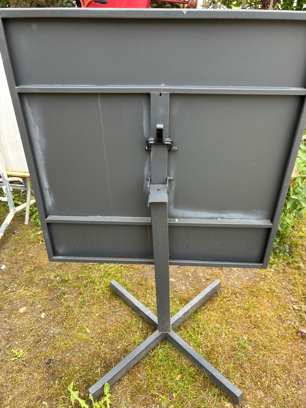 Tavoli: Gartentisch Metall – Usato da schönenwerd venduto da quartier9 3