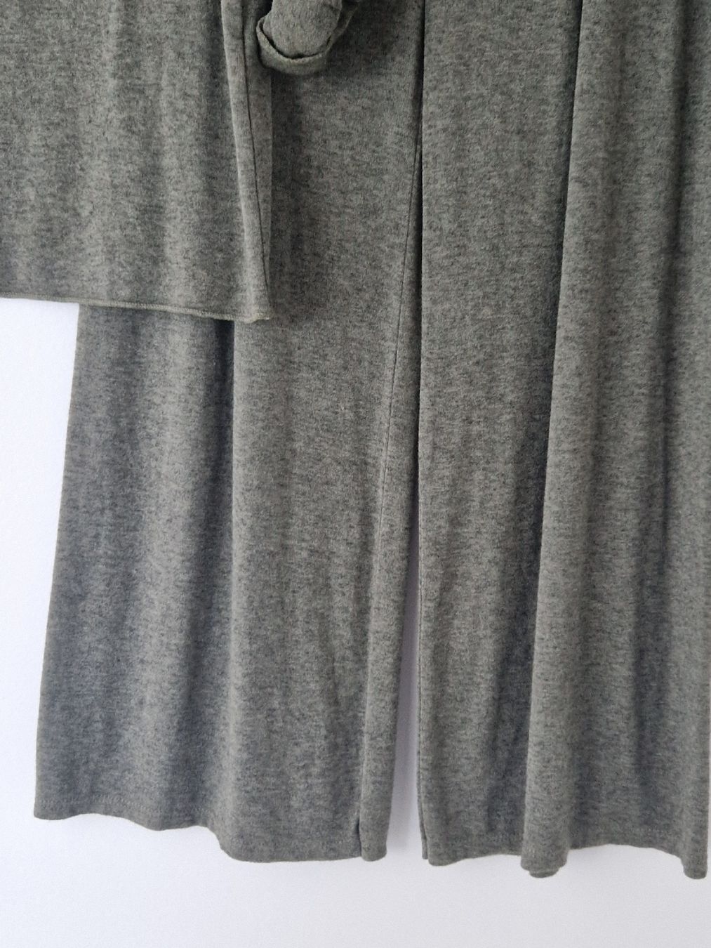 Lots de vêtements: ENSEMBLE 2 PIÈCES  – Neuf avec emballage d'origine à Camorino par JPHANDMADE1 3