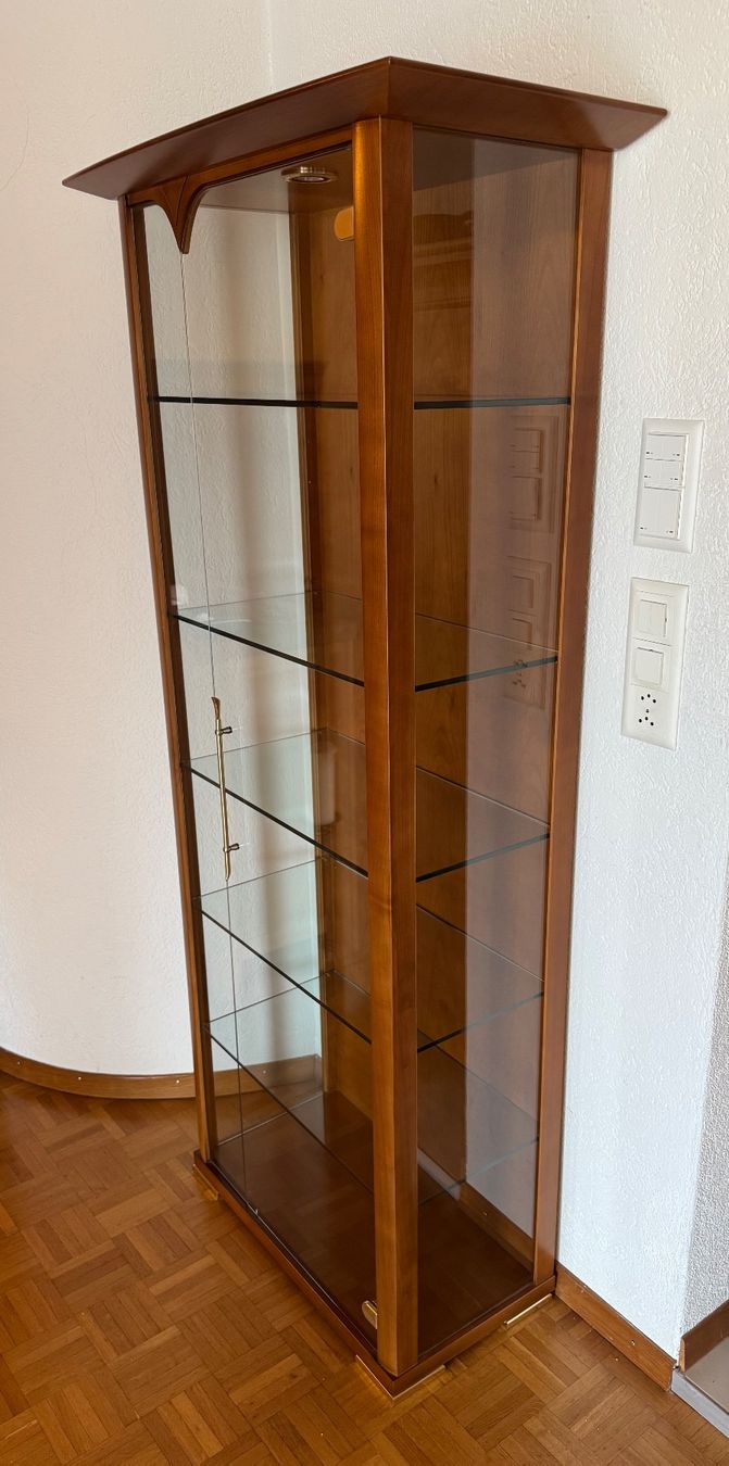 Vetrine: Elegante Glasvitrine / Sammlervitrine in Kirschbaum – Usato da Wiesendangen venduto da dfc187 1