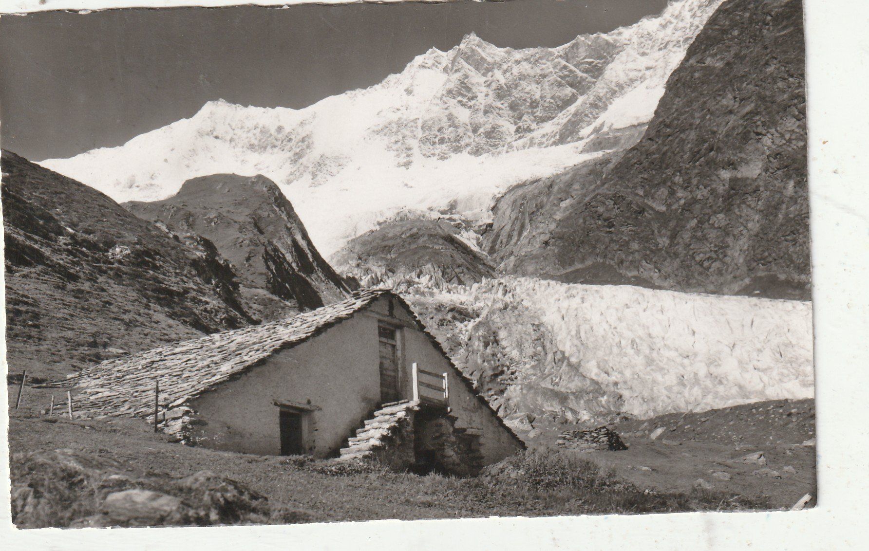 Cartoline postali: Saas Fee  Gletscheralp – Usato da Lumbrein venduto da made02