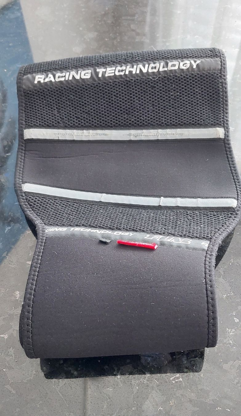 Lotti di vestiti: Starter Set für Roller oder Motorrad  – Usato da Murten venduto da Beat621 9