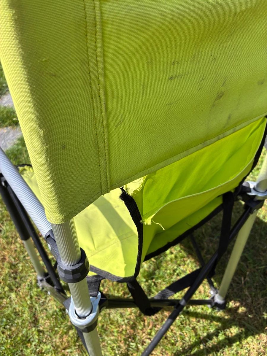 Chaises hautes: Kinder-Campingstuhl – D'occasion à Dänikon ZH par Ainad81 2