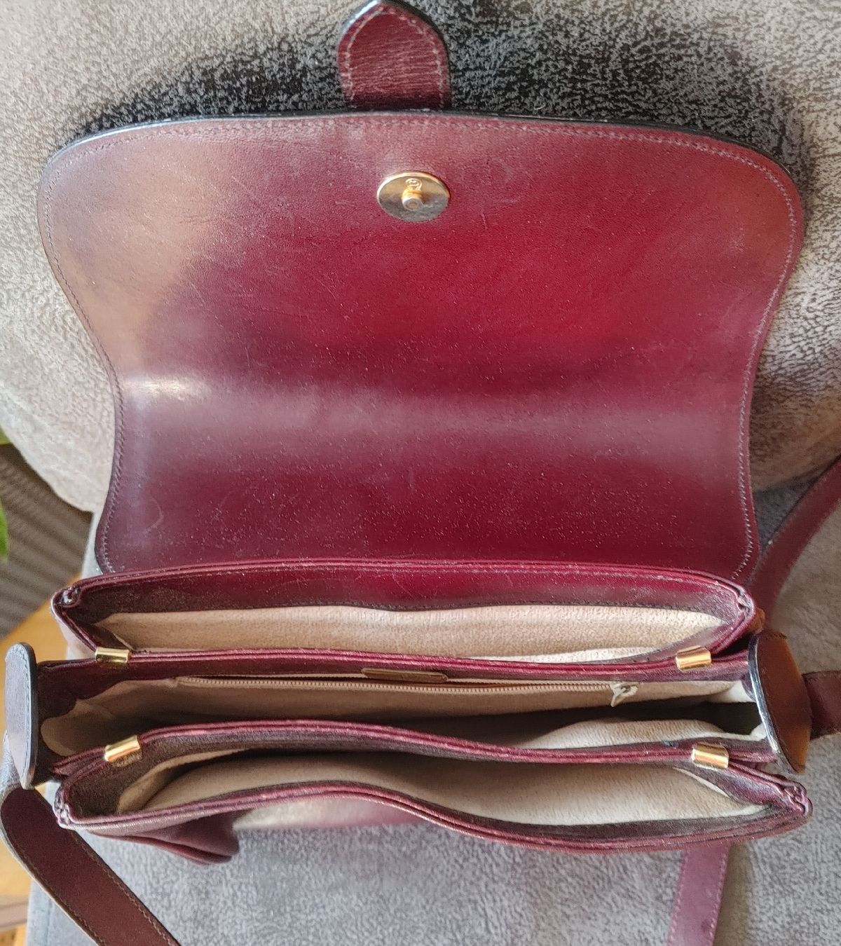 Aigner Borse da donna: Tasche Damentasche Ledertasche "Aigner" – Usato da Grenchen venduto da ser_bsj2 6