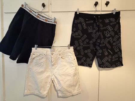 Set di 3 pantaloncini -taglia L - Moschino Gazzarini