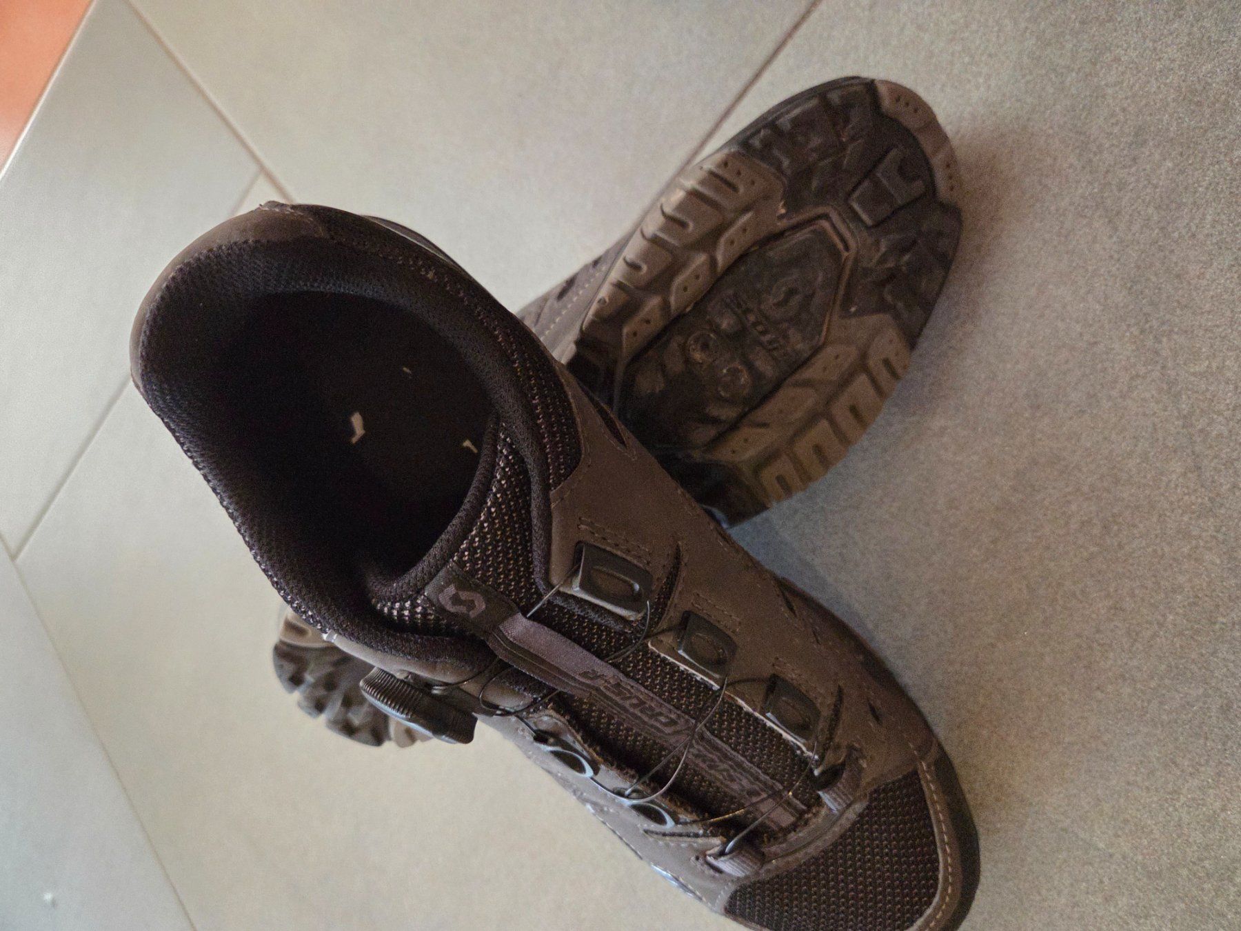 Scott Herrenschuhe: Scott MTB Schuhe / Gr. 42 – Gebraucht aus Ennetbaden von Bellina 1