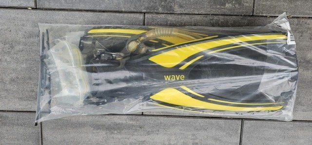 Mares Occhiali & Lenti: Mares Wave Flossen Gr. 43, Schnorchel und Brille – Usato da Waltenschwil venduto da gaby70
