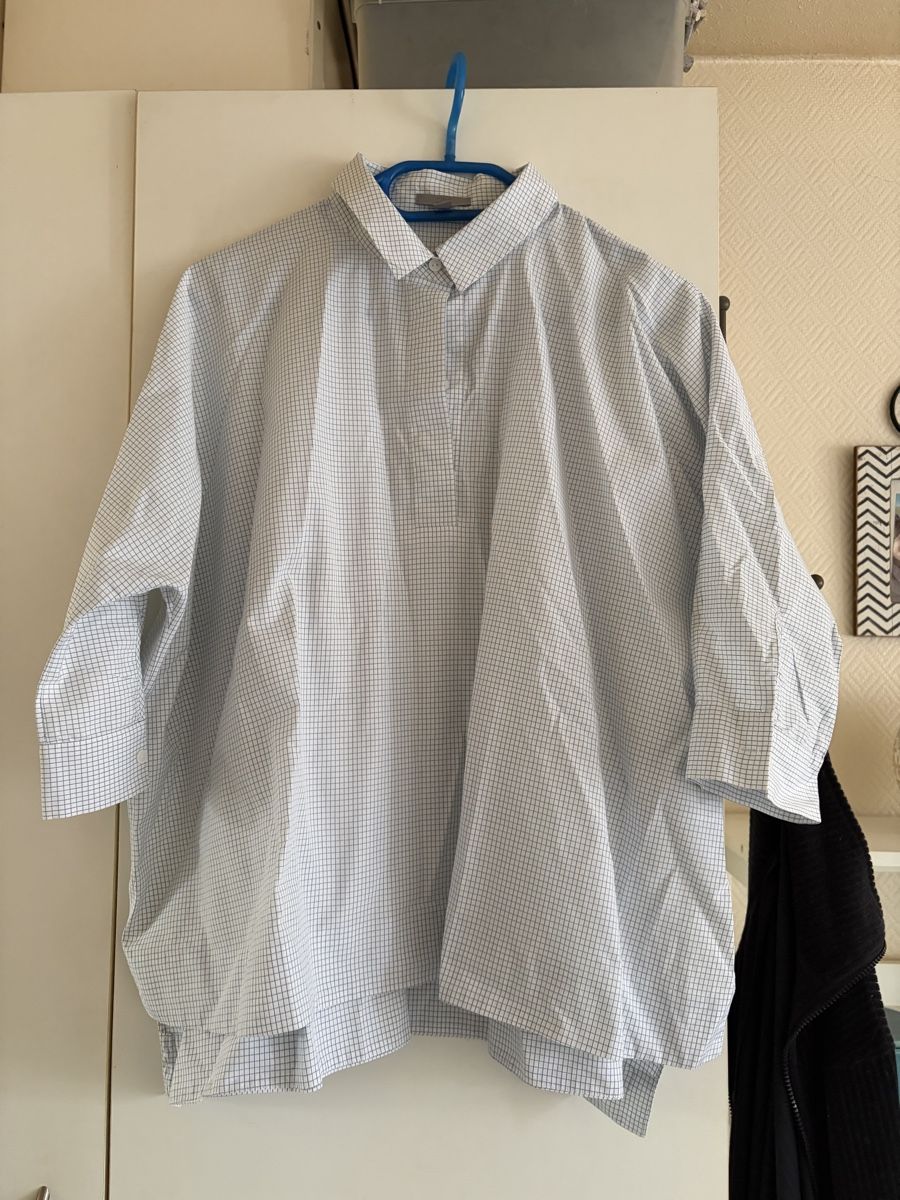 Cos Camicette: Cos Oversize Bluse – Usato da Basel venduto da Brunner.T