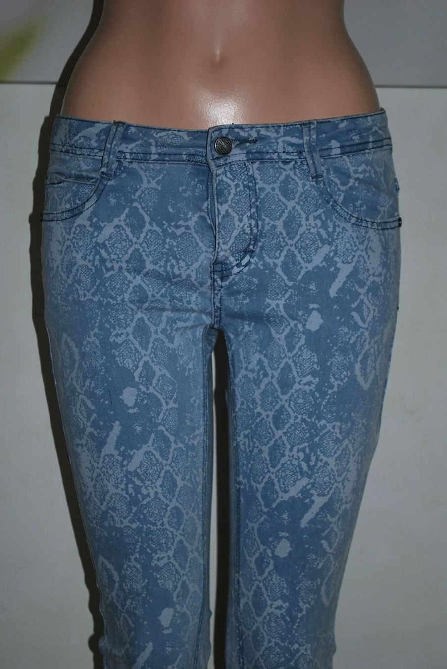 Pantalons: Jeans INSIDE Taille 170 Neuf – Neuf (Voir description) à Cossonay-ville par Super-Price-Quality 1