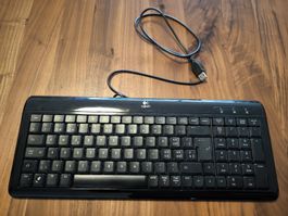 Logitech Ultra-Flat Tastatur für Büro oder Home-Office