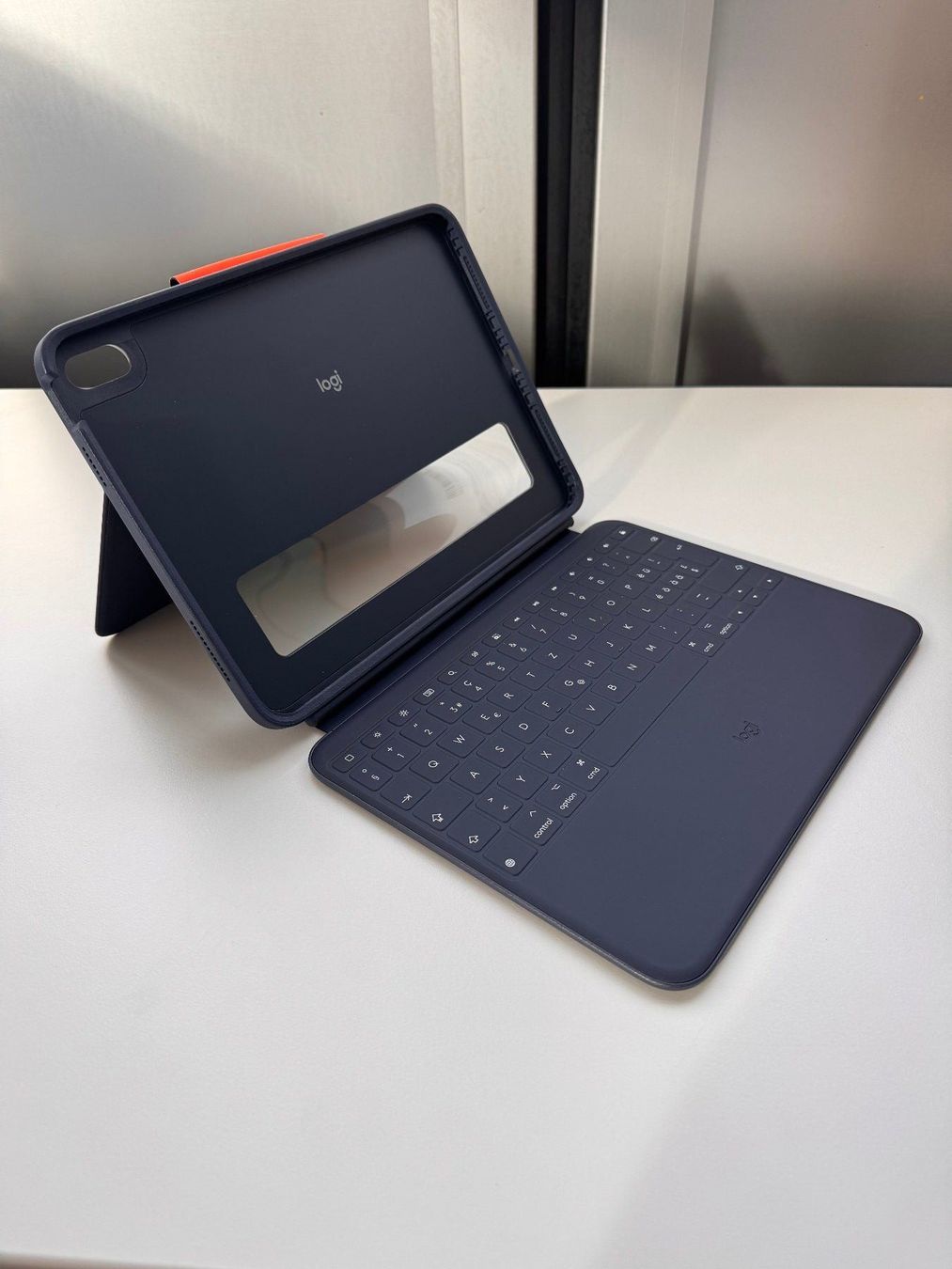Covers & Taschen: Logitech Tablet Tastatur Cover Rugged Combo 4 – Neu (gemäss Beschreibung) aus Bettwil von meierelektro