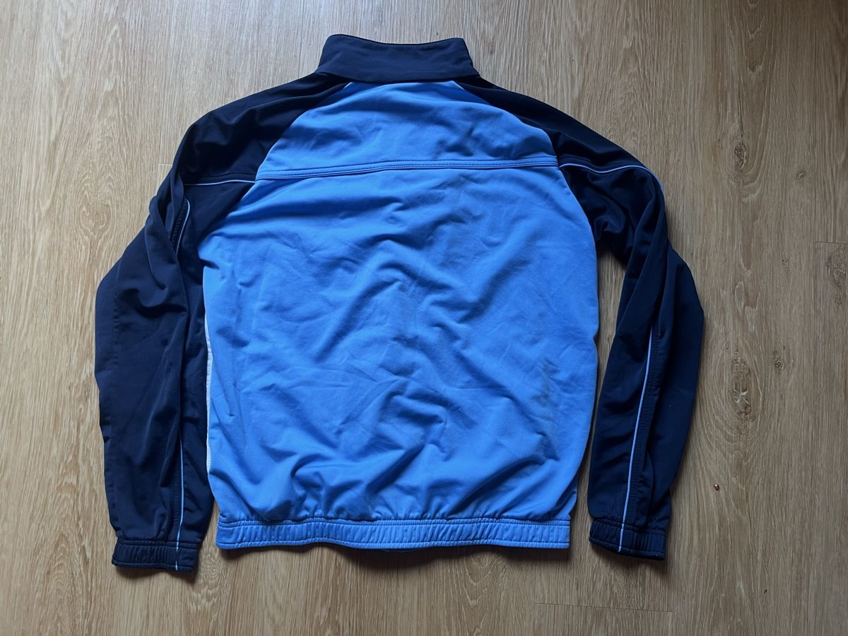Nike Jacken: Trainingsjacke Nike hellblau dunkelblau Grösse M – Gebraucht aus Zürich von jaelllara 1