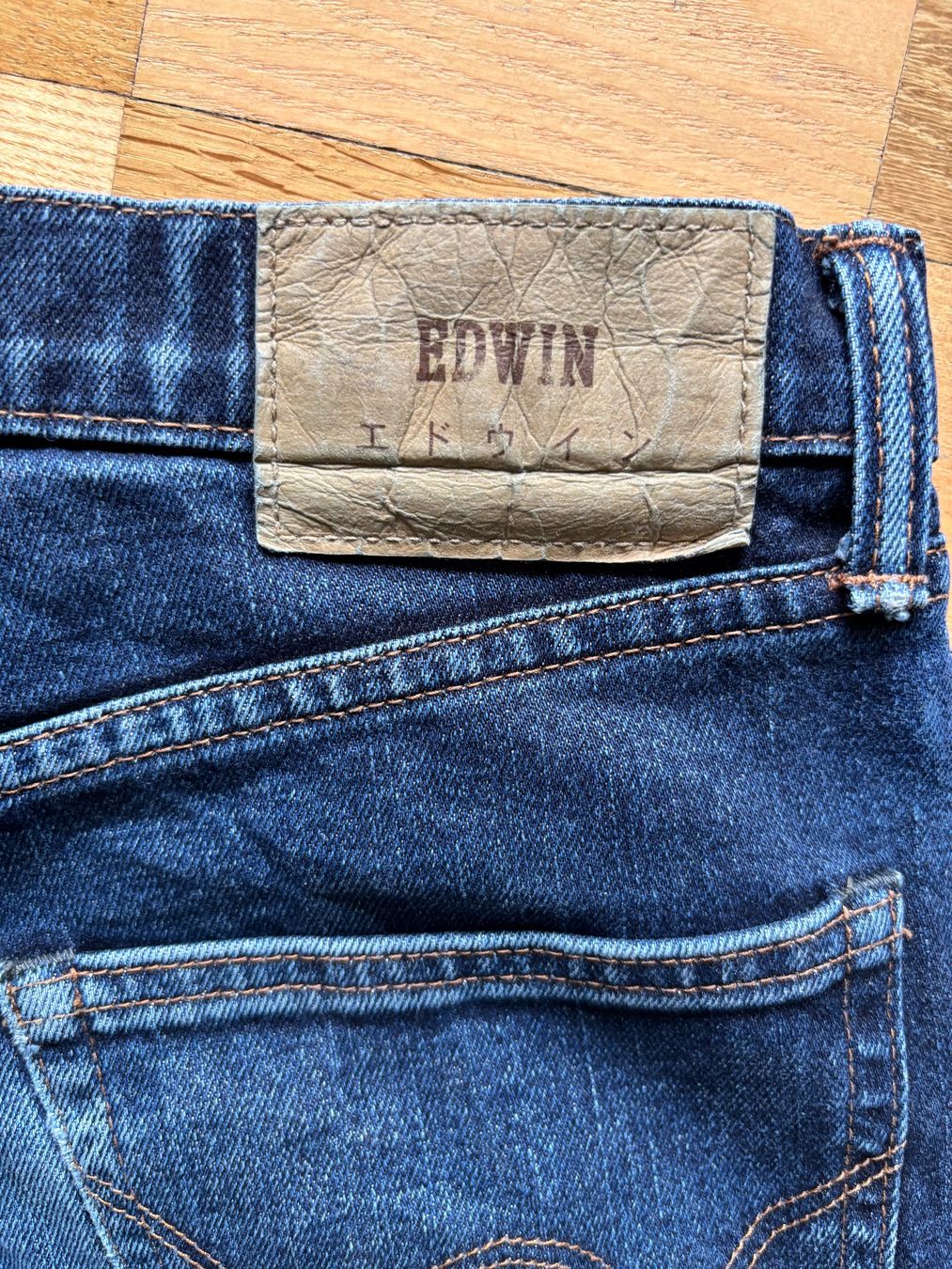 Edwin Jeans: Edwin Jeans slim tapered 30 x 32 – Usato da Bern venduto da Tourbillon72 3