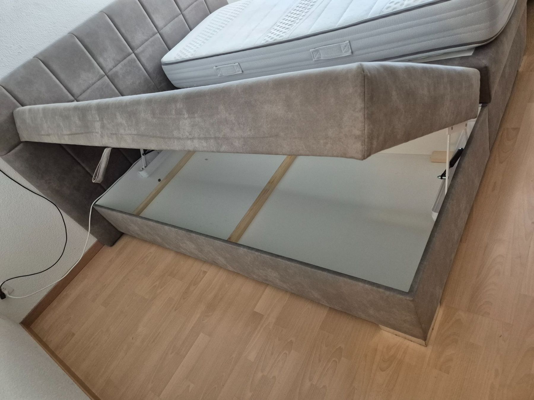 Micasa Betten: Boxspringbett 180x200 cm – Gebraucht aus Reiden von phi_j9gh 1