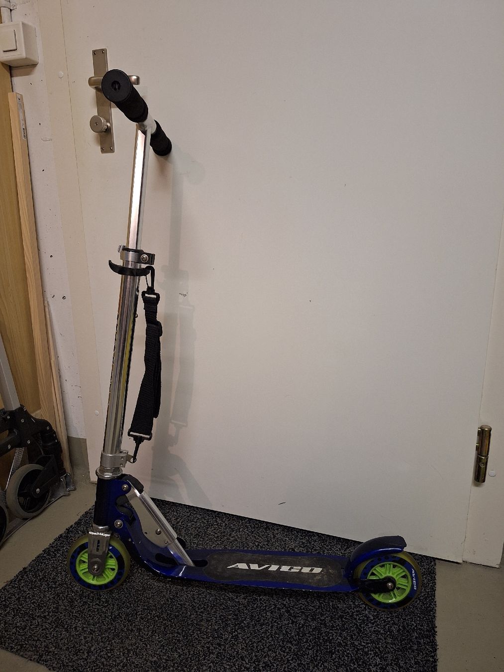 Kickboard: AVIGO Scooter – Usato da Hägglingen venduto da fab_5sbm
