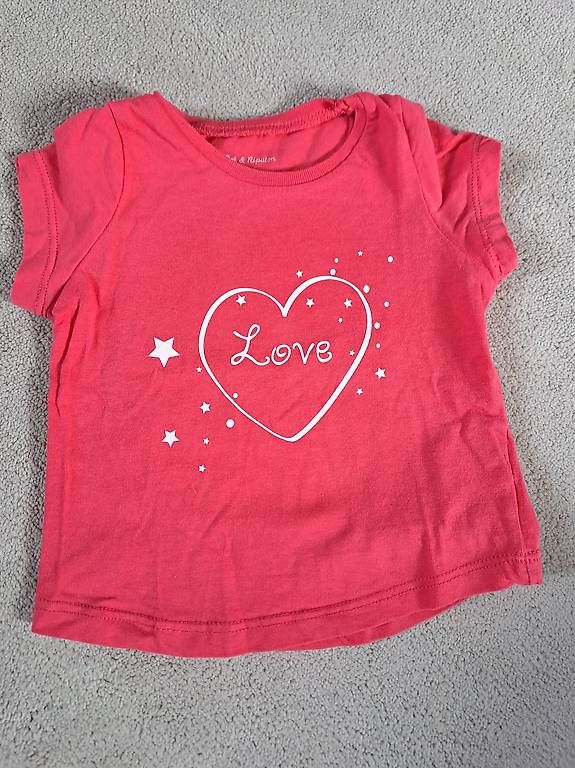 Kleiderpakete & -sets: Babykleider / Mädchenshirt grösse 68 – Gebraucht aus Neftenbach von Ctruempi 1