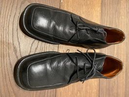Herrenschuhe aus feinstem Leder Grösse 42 schwarz Ledersohle