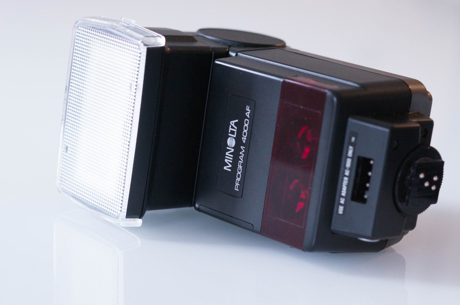 Minolta Flash: Minolta Program 4000AF Tilt / Swivel / Zoom Flash – Usato da Thörishaus venduto da vintagger 5