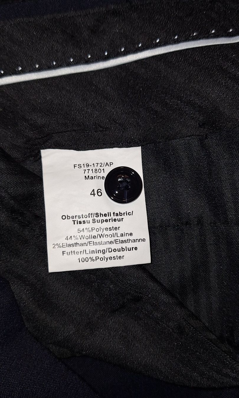 Lotti & Set di vestiti: Junge Herrenbekleidung: Hemden & Hosen – Usato da Richterswil venduto da Rengg1 9