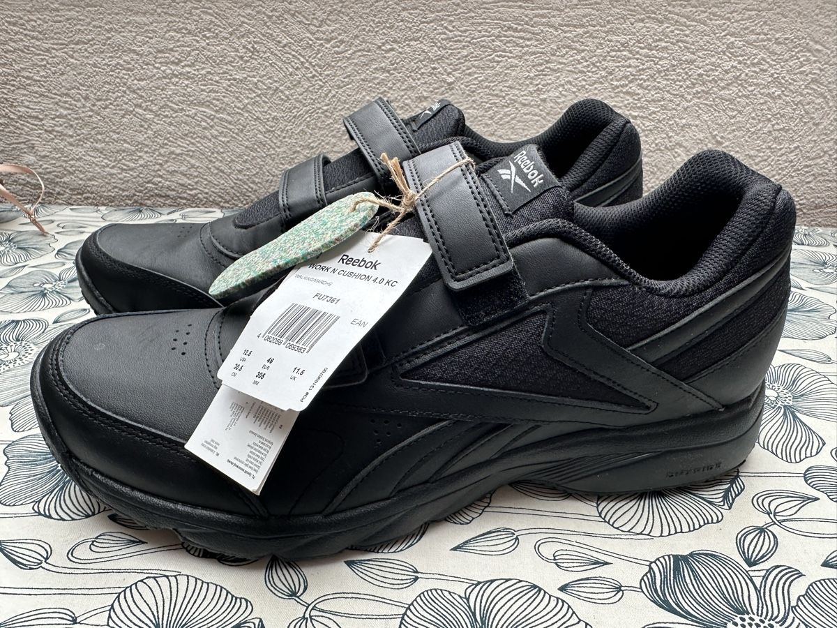 Reebok Scarpe da uomo: Chaussures Reebok – Nuovo e nell'imballaggio originale da Savagnier venduto da Pivovar2