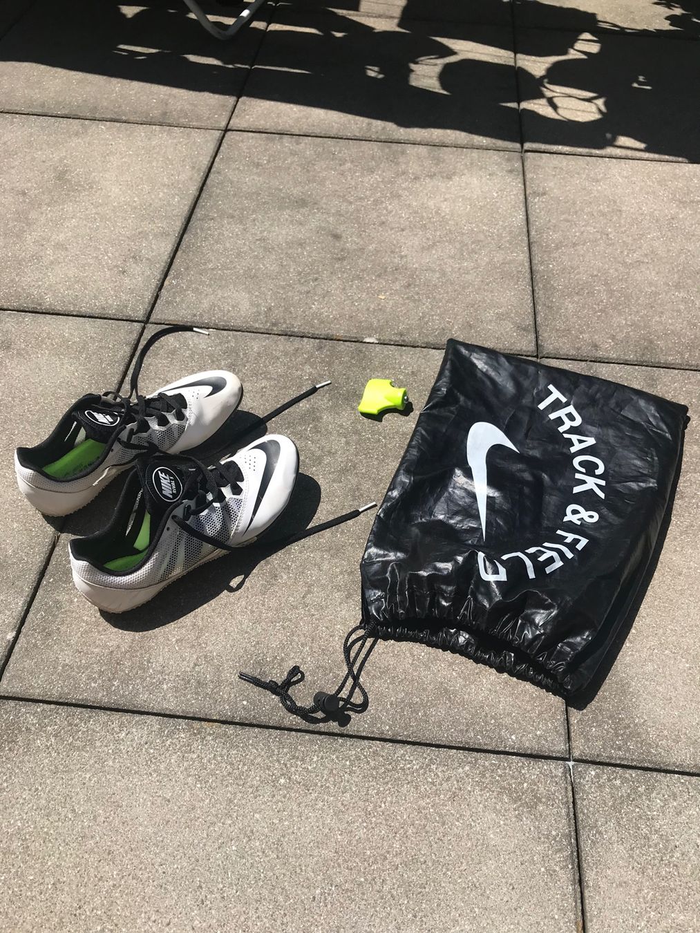 Nike Scarpe da donna: Nagel Schuhe Nike Gr. 40,5 – Usato da Affoltern am Albis venduto da variablend