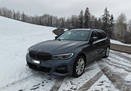 BMW 330e xDrive Touring M sport (Plug-in Hybrid)