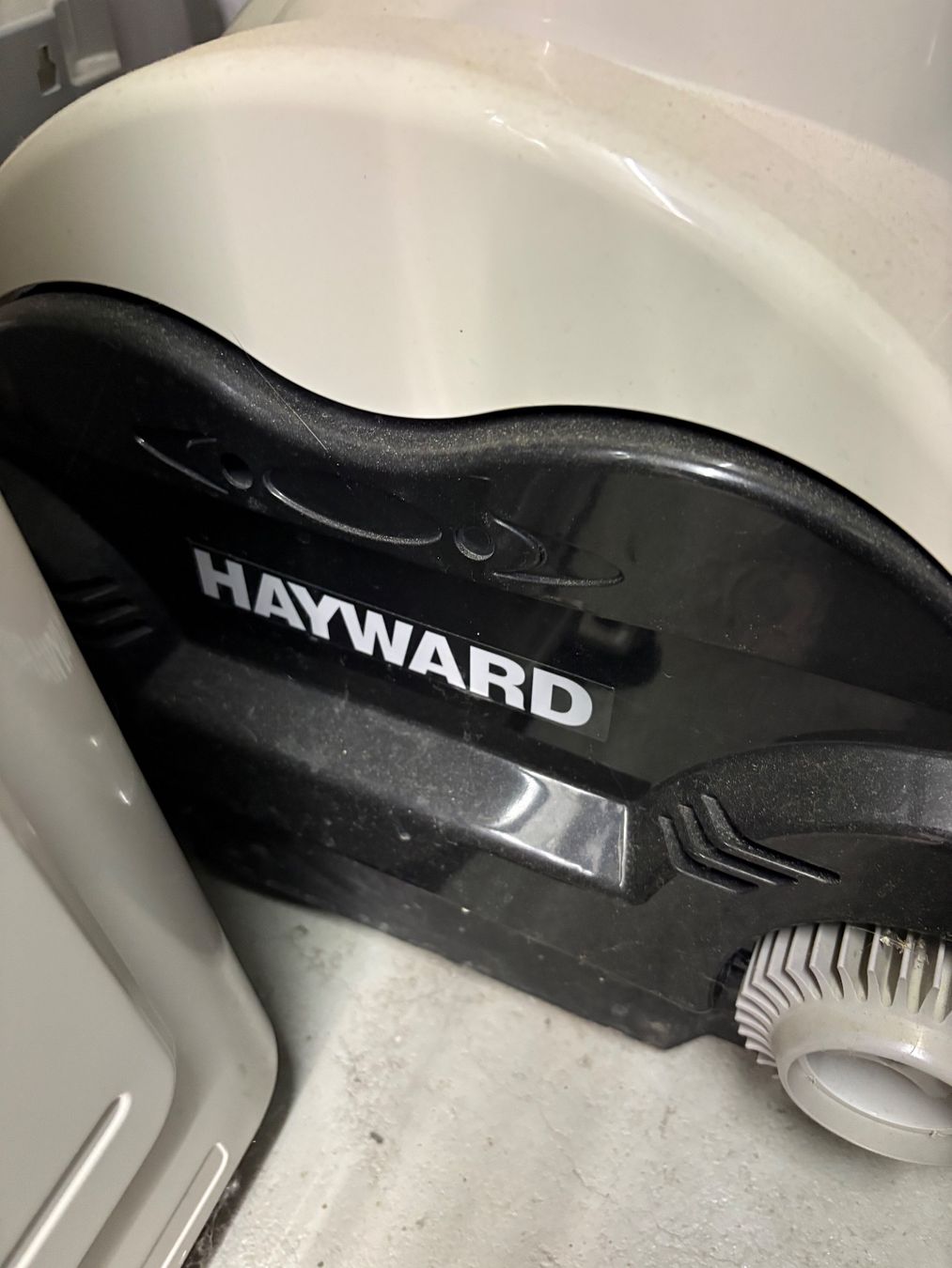 Accessori per Piscine: Poolreiniger HAYWARD – Usato da Niederbuchsiten venduto da Mer75 1