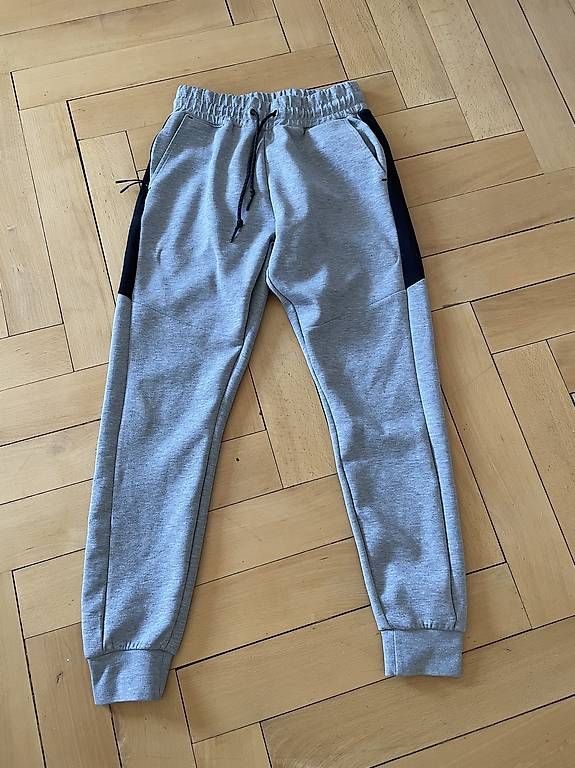 Hosen: Sporthose / Trainerhose – Gebraucht aus Fribourg von samsam04
