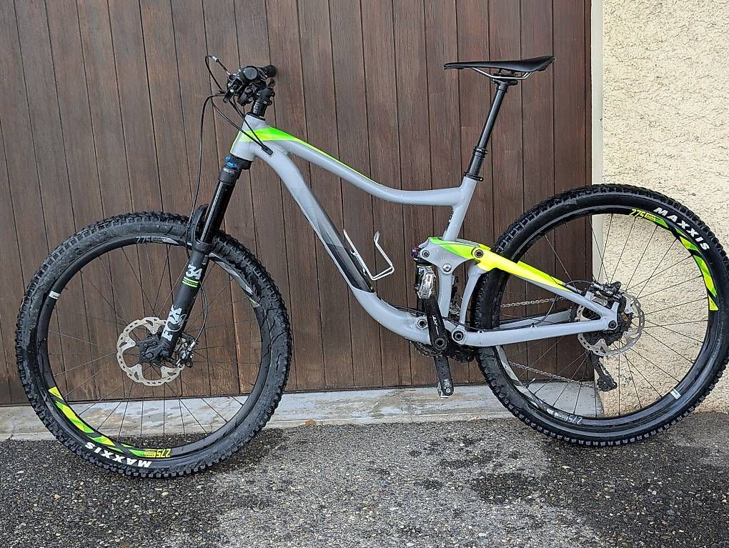 Vélos: Vélo tout suspendu Giant Taille M – D'occasion à Vevey par NikoSBZ 2