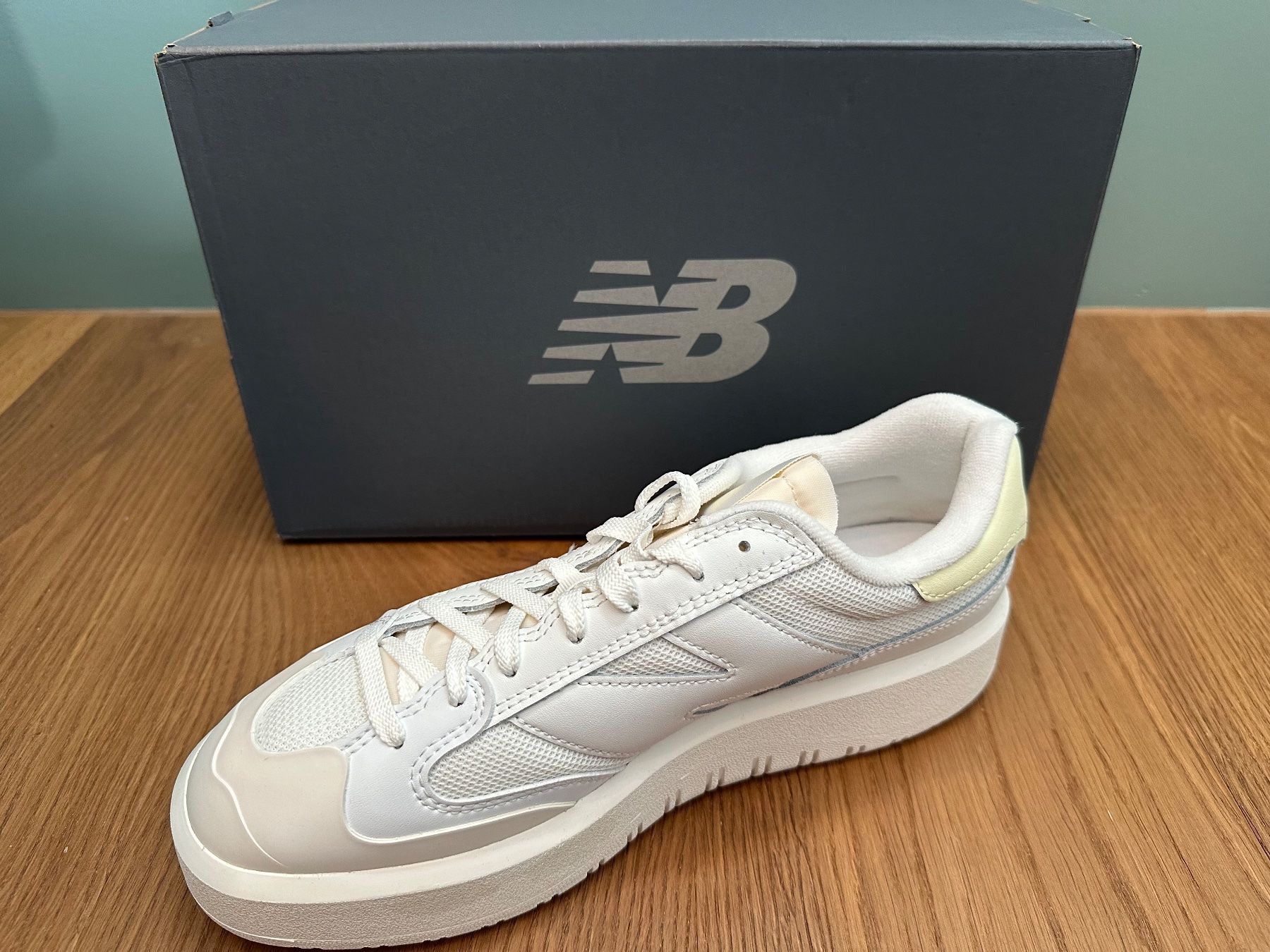 New Balance Scarpe da uomo: New Balance Sneaker 42 1/2 – Nuovo e nell'imballaggio originale da Flims Dorf venduto da Specials