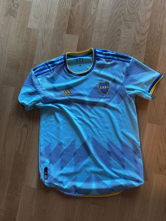 Boca Juniors, Grösse M