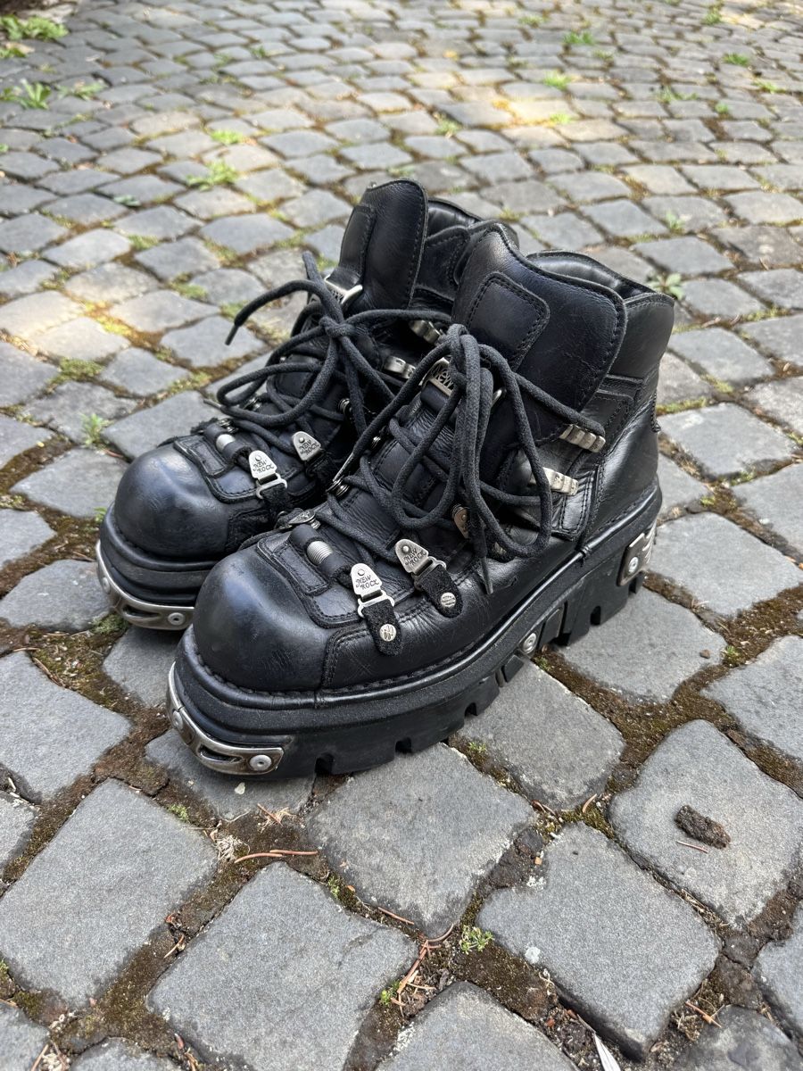 New Rock Scarpe da uomo: New Rock M-220-C2 Black Leather Platform Boots EU 42 Gothic – Usato da Effretikon venduto da rus_2l2p 1