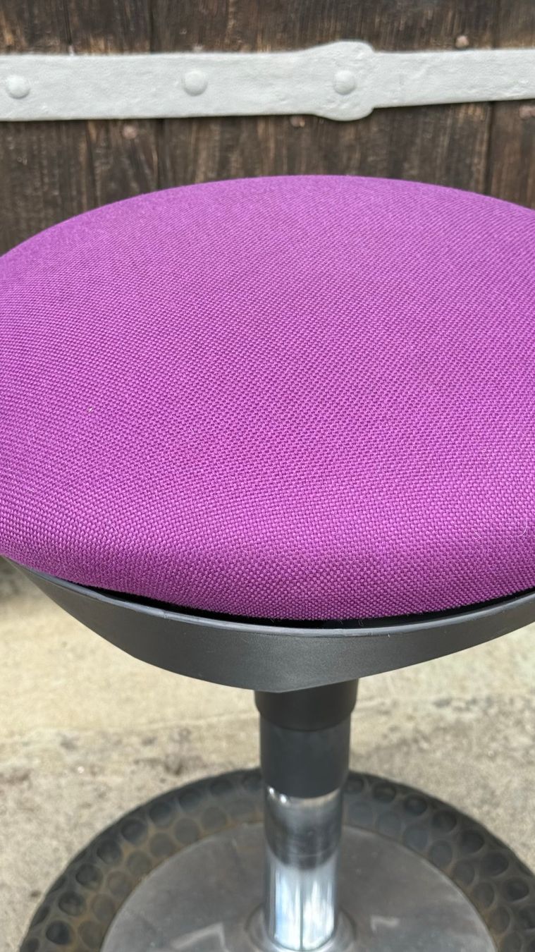 Hocker: Therapiestuhl Officehocker mit Luftfuss – Gebraucht aus Zürich von Eitscheidotnet 2