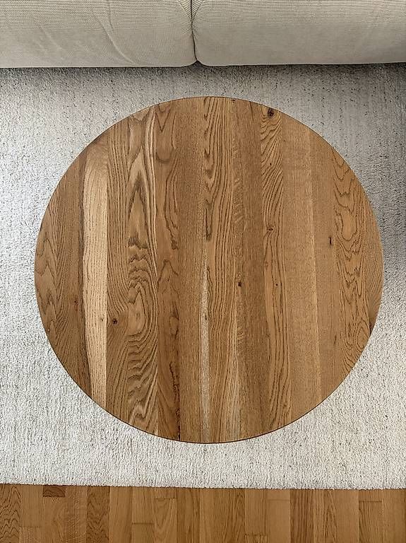 Tische: Couchtisch aus Eiche, 80/80/40 cm – Gebraucht aus Bern von Chuchigreni 1