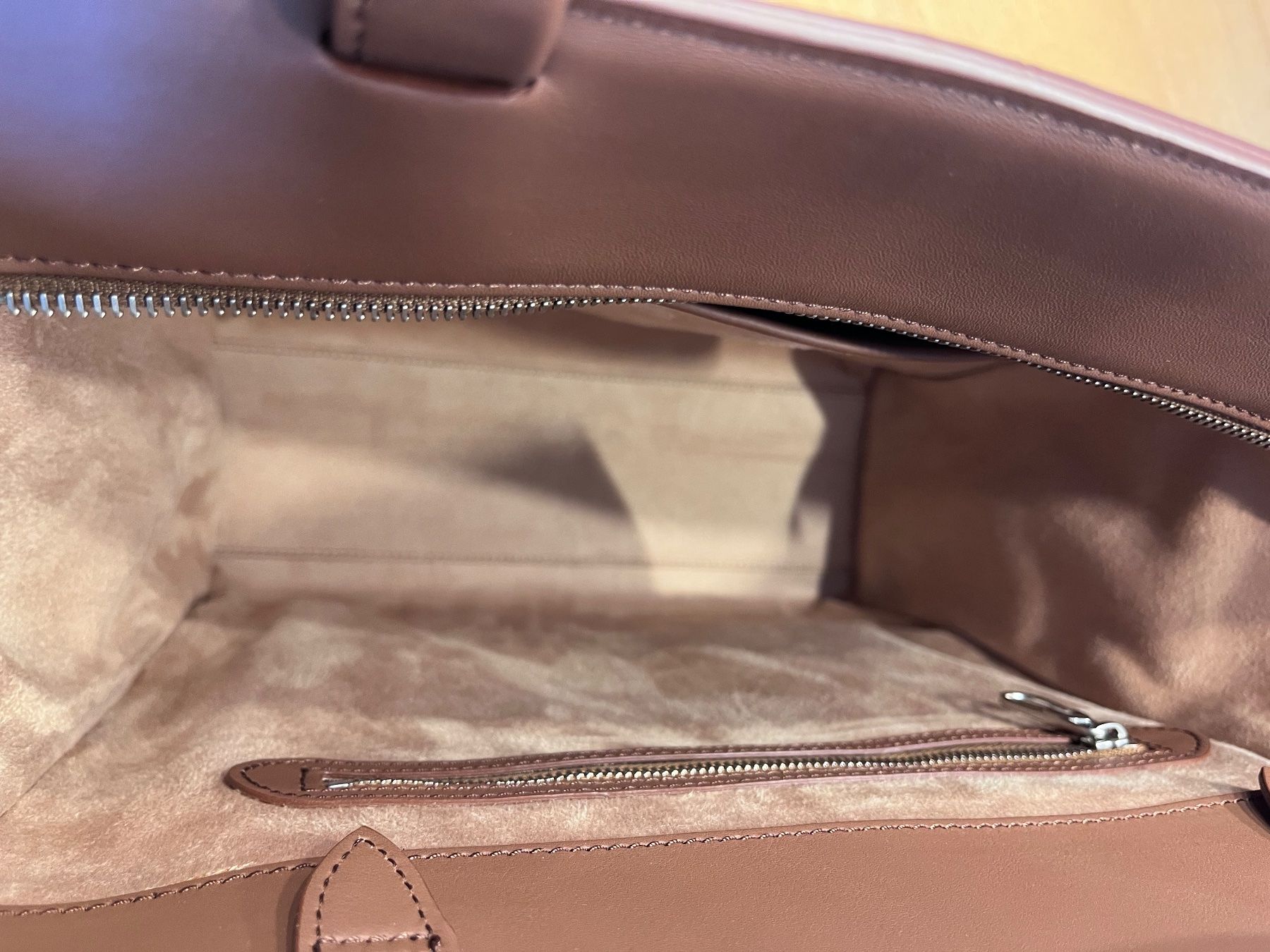 Max Mara Borse da donna: Max Mara Whithey Bag – Usato da Roggwil BE venduto da KarotteV 3