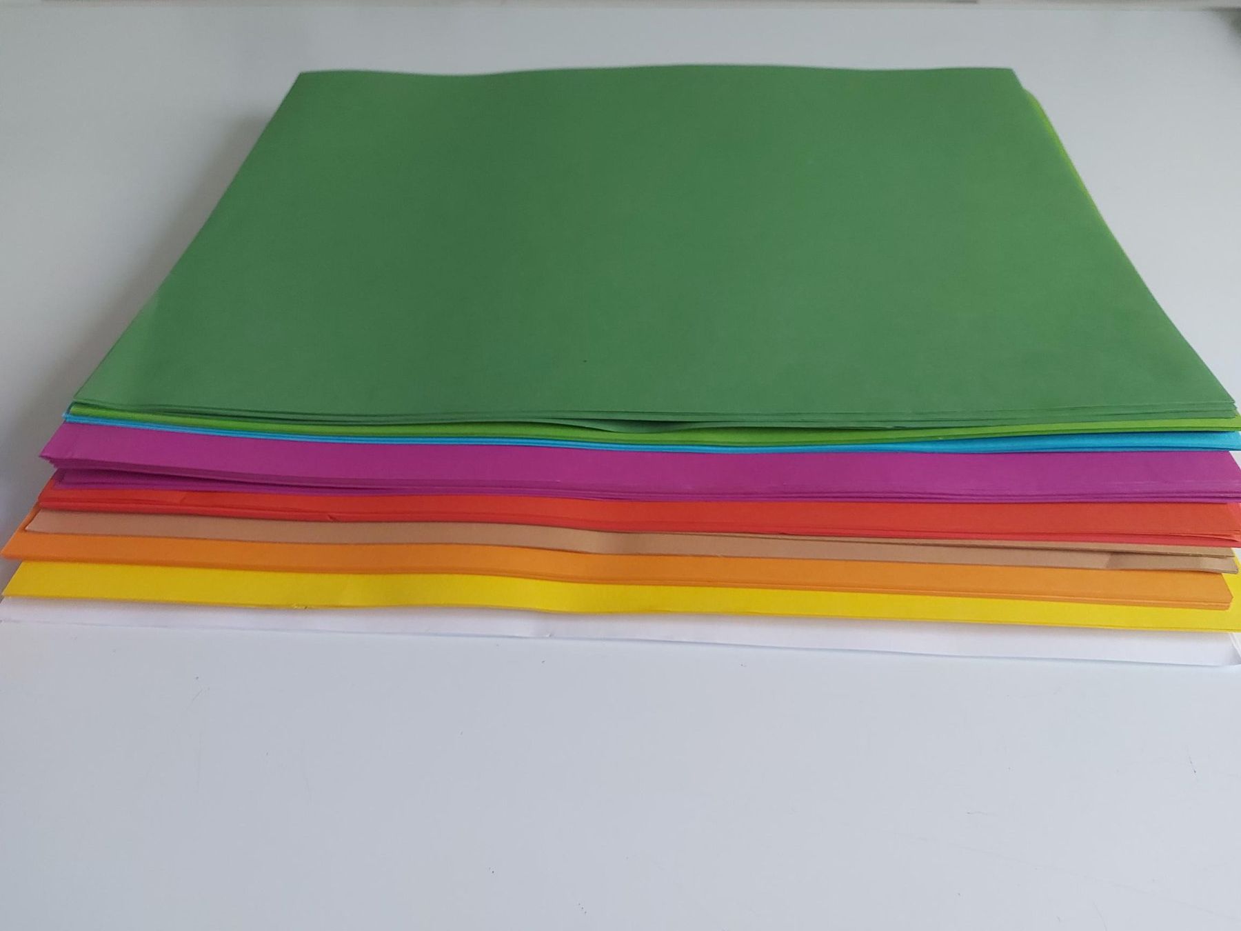 Carta: Farbige Papierbogen DIN A3 – Nuovo (secondo la descrizione) da Rain venduto da Europool 1