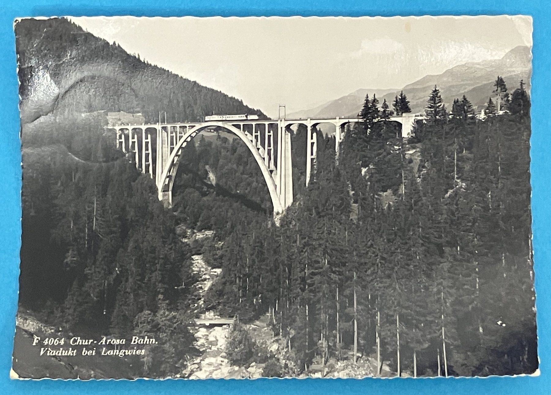 Cartoline postali: VIADUKT BEI LANGWIES MIT BAHN – Usato da Oberwil BL venduto da SALOB