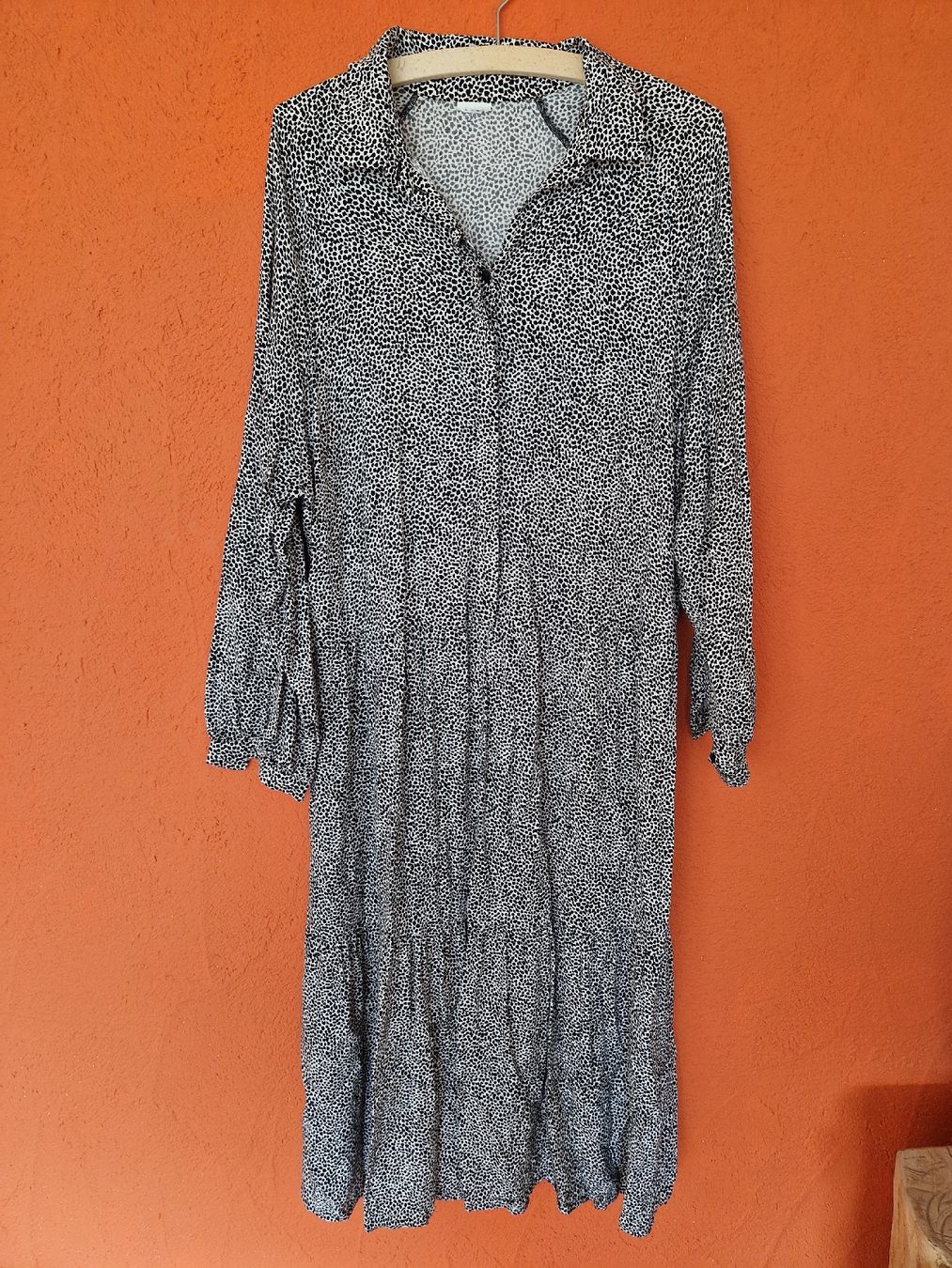 Lotti di vestiti: Kleiderset magenta/schwarz – Usato da Wilen (Sarnen) venduto da Ponok 4