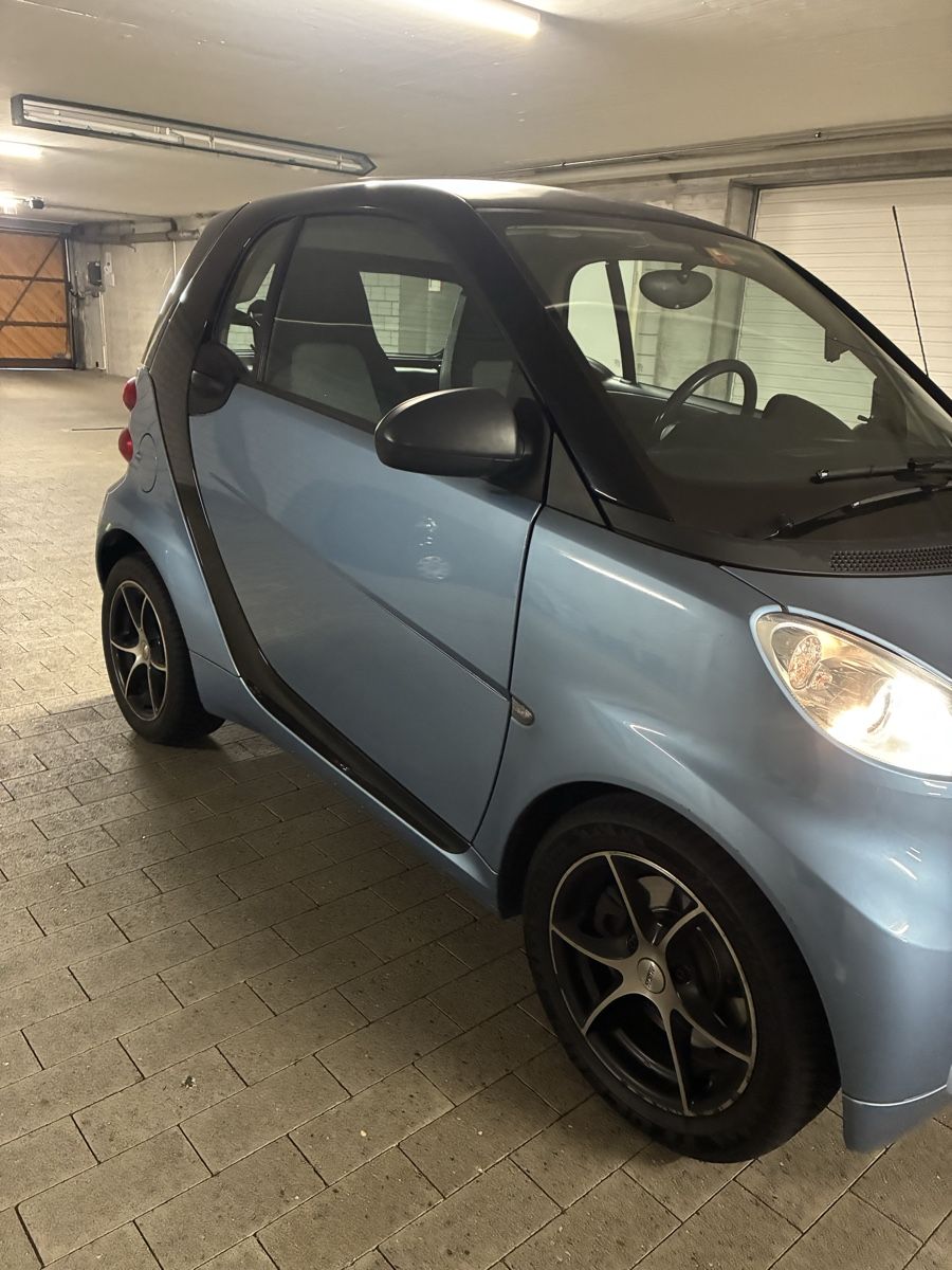 Smart Automobili: Smart fortwo mit MFK – Usato da Hermetschwil-Staff venduto da emm_95z9 1