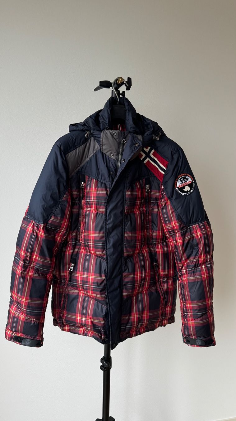 Napapijri Jacken: Napapijri ski Jacket Gr. M – Gebraucht aus Jonen von BMWE369