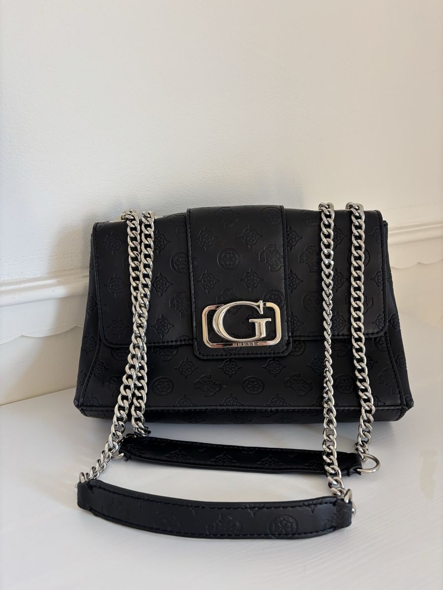 Guess Taschen für Damen: Handtasche Guess – Gebraucht aus Solothurn von lex_123 2